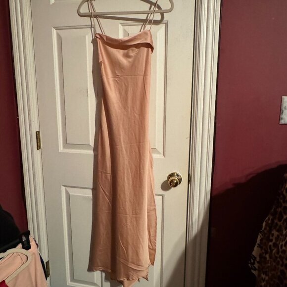 ASTR The Label Blush Satin Slip Dress with Criss Cross Back and Slit Size Medium - Picture 4 of 11